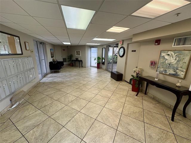 3940 Inverrary Boulevard 701a, Lauderhill, FL 33319
