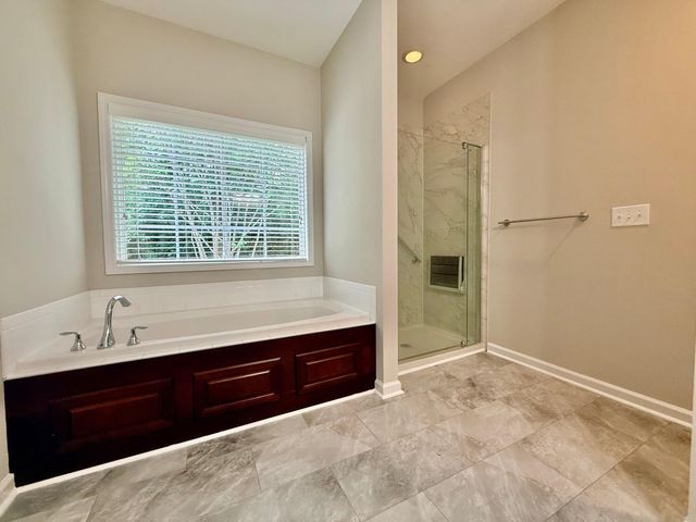2402 Willow Walk RD NW, Roanoke, VA 24017