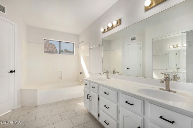 832 N ALVARO Circle, Mesa, AZ 85205