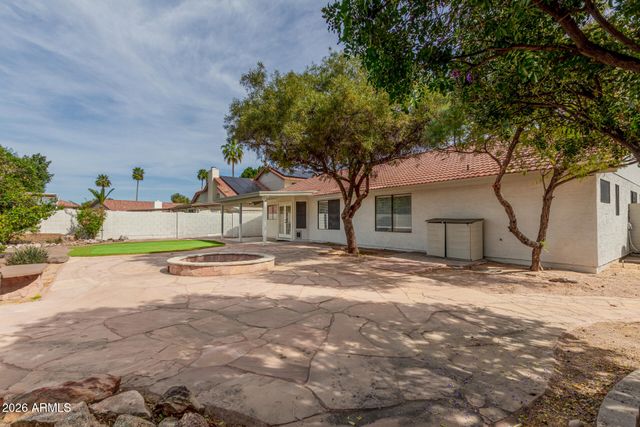 832 N ALVARO Circle, Mesa, AZ 85205