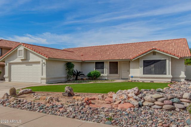 832 N ALVARO Circle, Mesa, AZ 85205