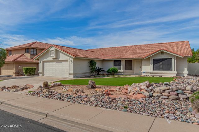832 N ALVARO Circle, Mesa, AZ 85205