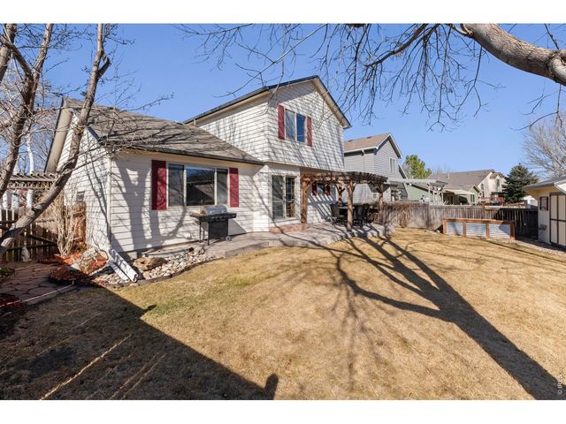 302 E 40th St, Loveland, CO 80538