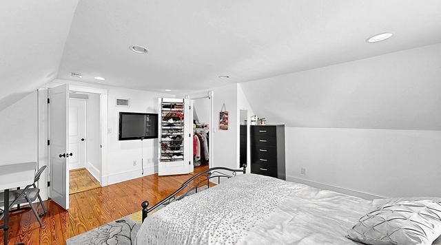 316 Bowdoin St, Winthrop, MA 02152