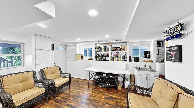 316 Bowdoin St, Winthrop, MA 02152