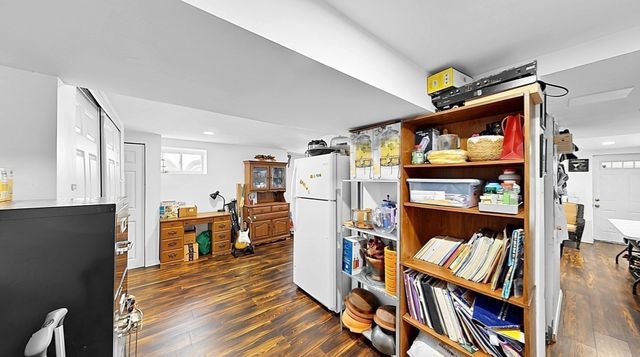 316 Bowdoin St, Winthrop, MA 02152