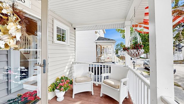 316 Bowdoin St, Winthrop, MA 02152