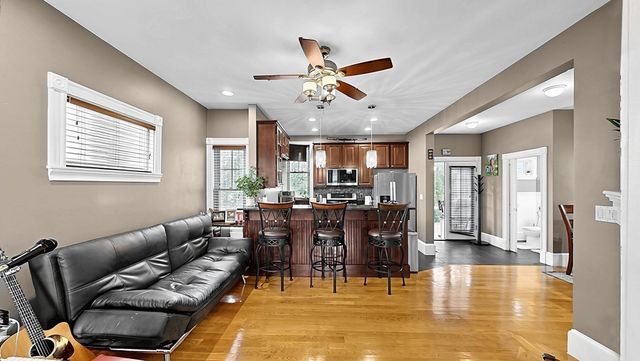 316 Bowdoin St, Winthrop, MA 02152