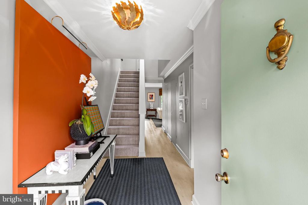 Image 6 of property listing at 256 WAXTER WAY, Baltimore, MD 21217