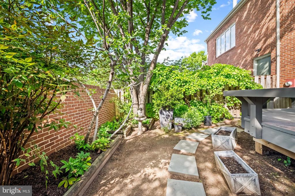 Image 71 of property listing at 256 WAXTER WAY, Baltimore, MD 21217