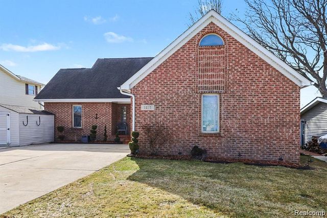 7277 Cardinal Street, Clay Township, MI 48001