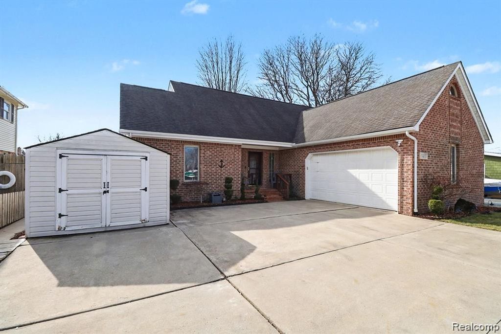 7277 Cardinal Street, Clay Township, MI 48001