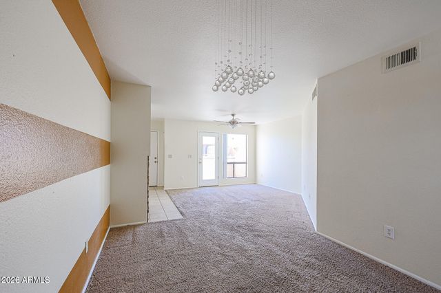 11640 N 51ST Avenue 212, Glendale, AZ 85304