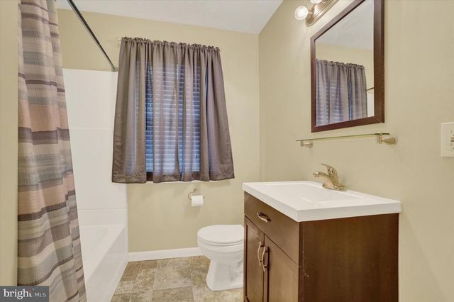 2311 TOWER DR, Dover, PA 17315