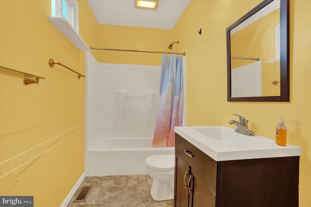 2311 TOWER DR, Dover, PA 17315