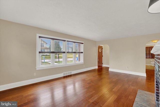 2311 TOWER DR, Dover, PA 17315