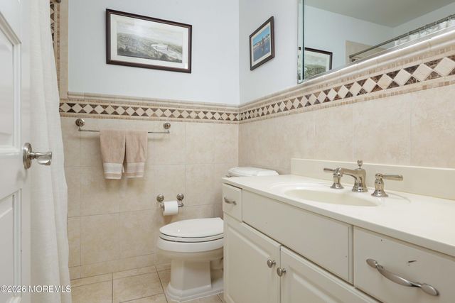 7 Rutgers Drive, Fair Haven, NJ 07704