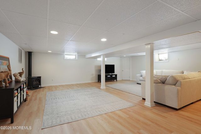 7 Rutgers Drive, Fair Haven, NJ 07704