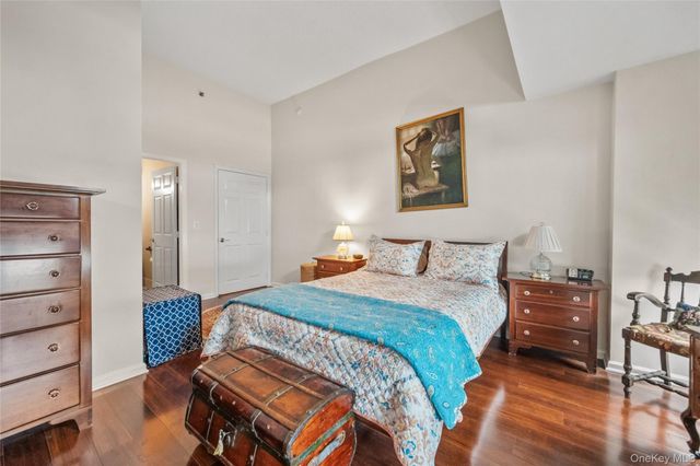 100 New Roc City Plaza 104, New Rochelle, NY 10801