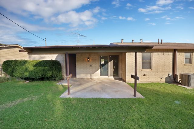 3213 Gene Lane, Haltom City, TX 76117