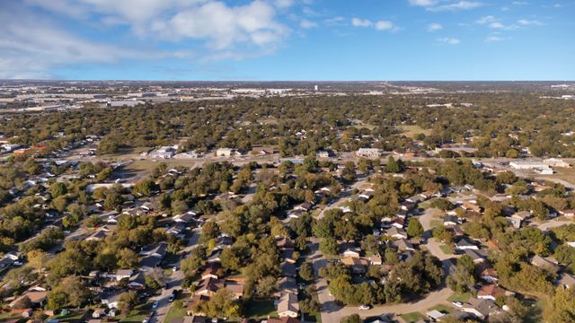 3213 Gene Lane, Haltom City, TX 76117