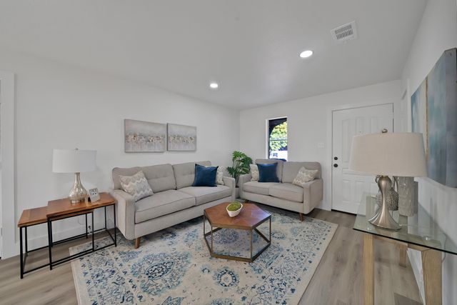 3213 Gene Lane, Haltom City, TX 76117