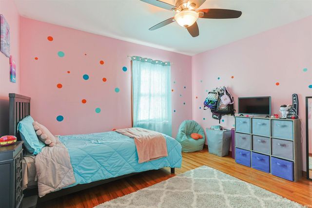 54296 Maple Lane, South Bend, IN 46635