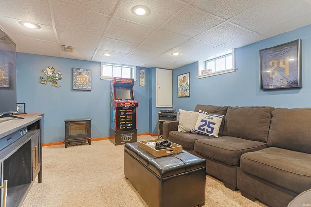 54296 Maple Lane, South Bend, IN 46635