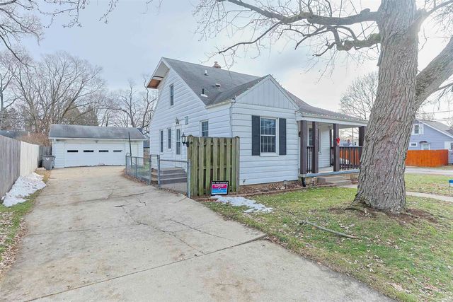 54296 Maple Lane, South Bend, IN 46635