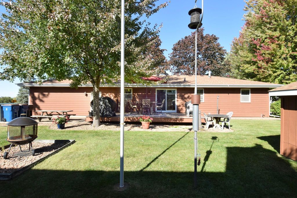 2376 Standridge Avenue, Maplewood, MN 55109 — photo 4
