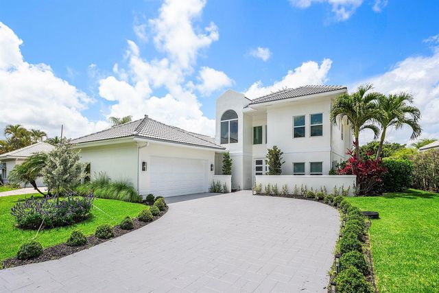 9701 Spray Drive, West Palm Beach, FL 33411