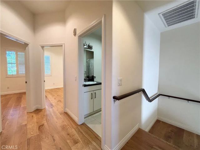441 N Los Robles 16, Pasadena, CA 91101