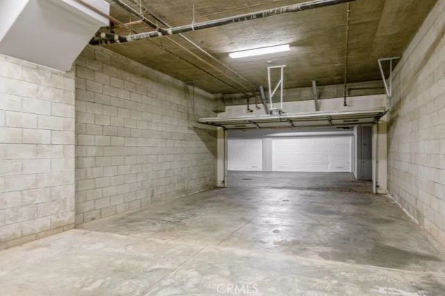 441 N Los Robles 16, Pasadena, CA 91101