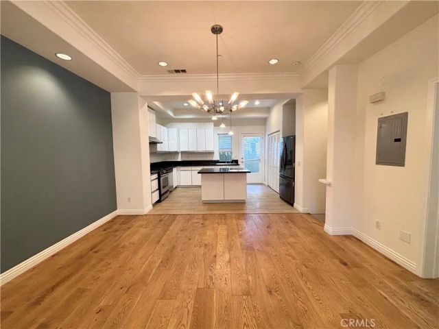 441 N Los Robles 16, Pasadena, CA 91101