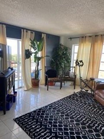 4174 Inverrary Drive 1015, Lauderhill, FL 33319