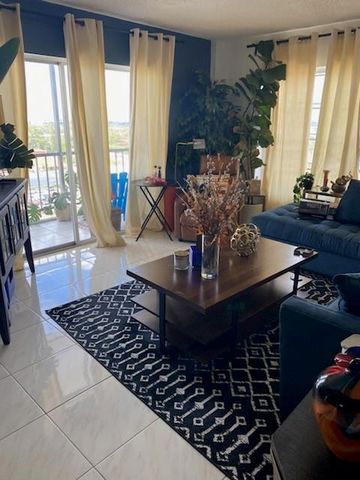 4174 Inverrary Drive 1015, Lauderhill, FL 33319