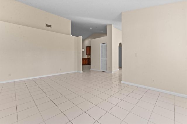 18377 Fresh Lake Way, Boca Raton, FL 33498
