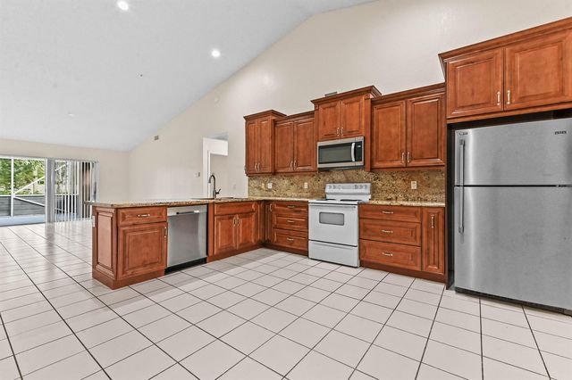 18377 Fresh Lake Way, Boca Raton, FL 33498