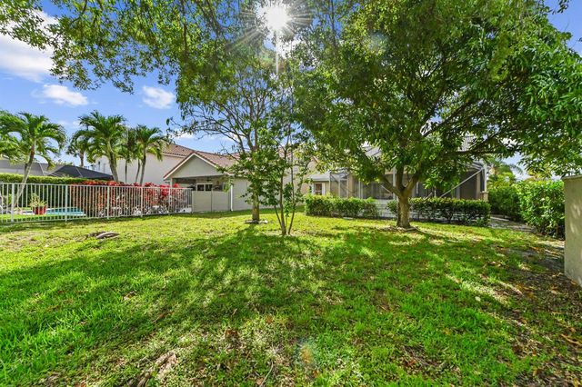18377 Fresh Lake Way, Boca Raton, FL 33498