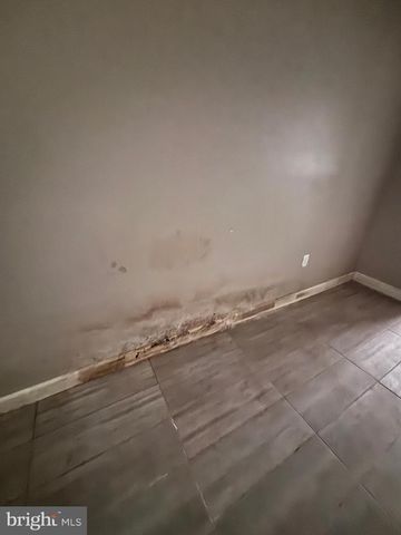 1216 NOVA AVE, Capitol Heights, MD 20743