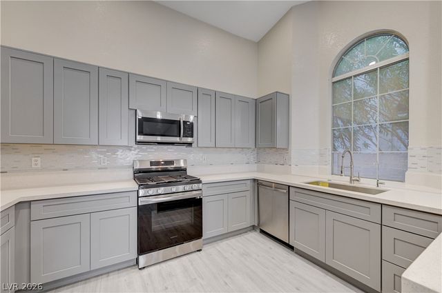 24 Myrtle Beach Drive, Henderson, NV 89074