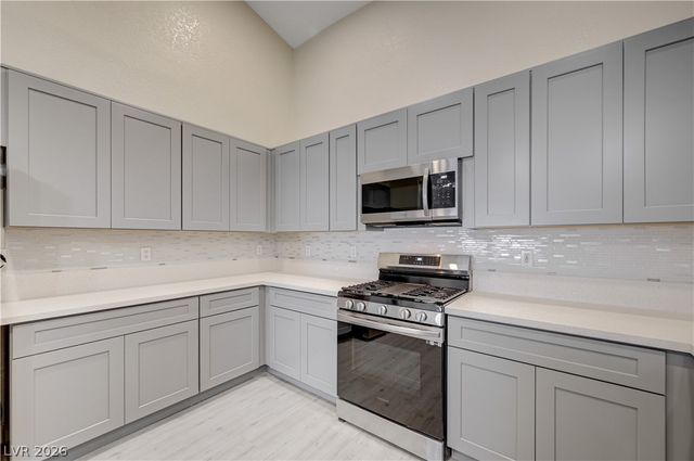 24 Myrtle Beach Drive, Henderson, NV 89074