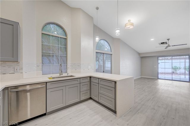 24 Myrtle Beach Drive, Henderson, NV 89074