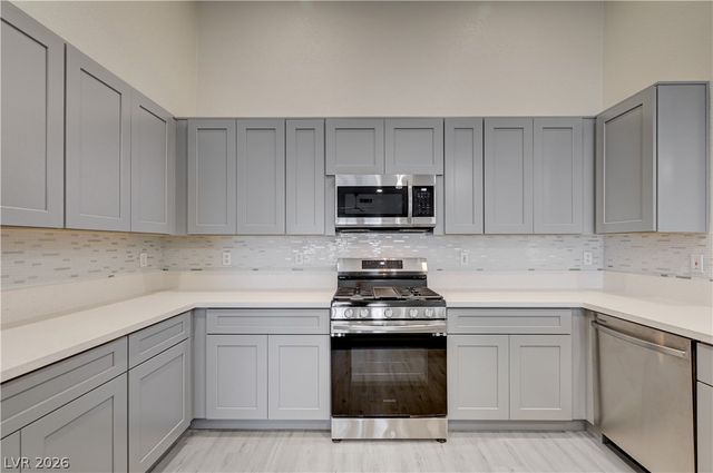 24 Myrtle Beach Drive, Henderson, NV 89074