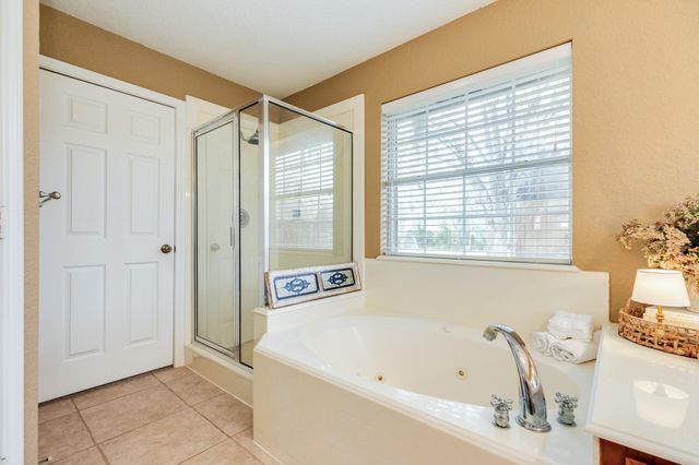 2403 Whitetail Lane, Lake Jackson, TX 77566