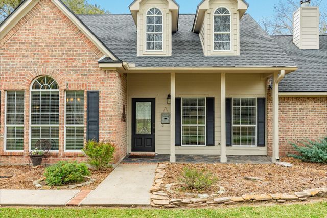 2403 Whitetail Lane, Lake Jackson, TX 77566