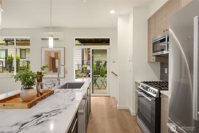 16006 Main View Lane NE, Duvall, WA 98019