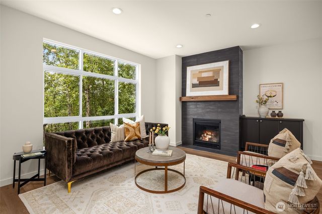16006 Main View Lane NE, Duvall, WA 98019