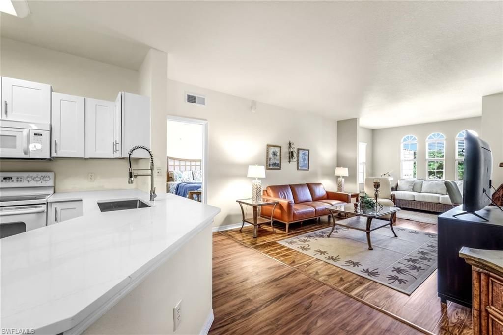 15630 Ocean Walk CIR 210, FORT MYERS, FL 33908 — exterior