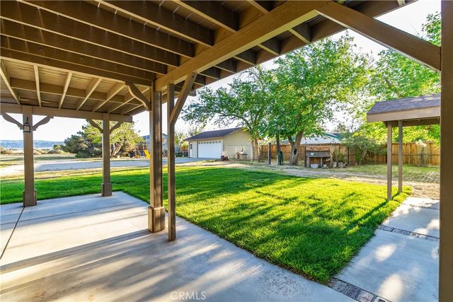 8556 W Avenue E8, Lancaster, CA 93536